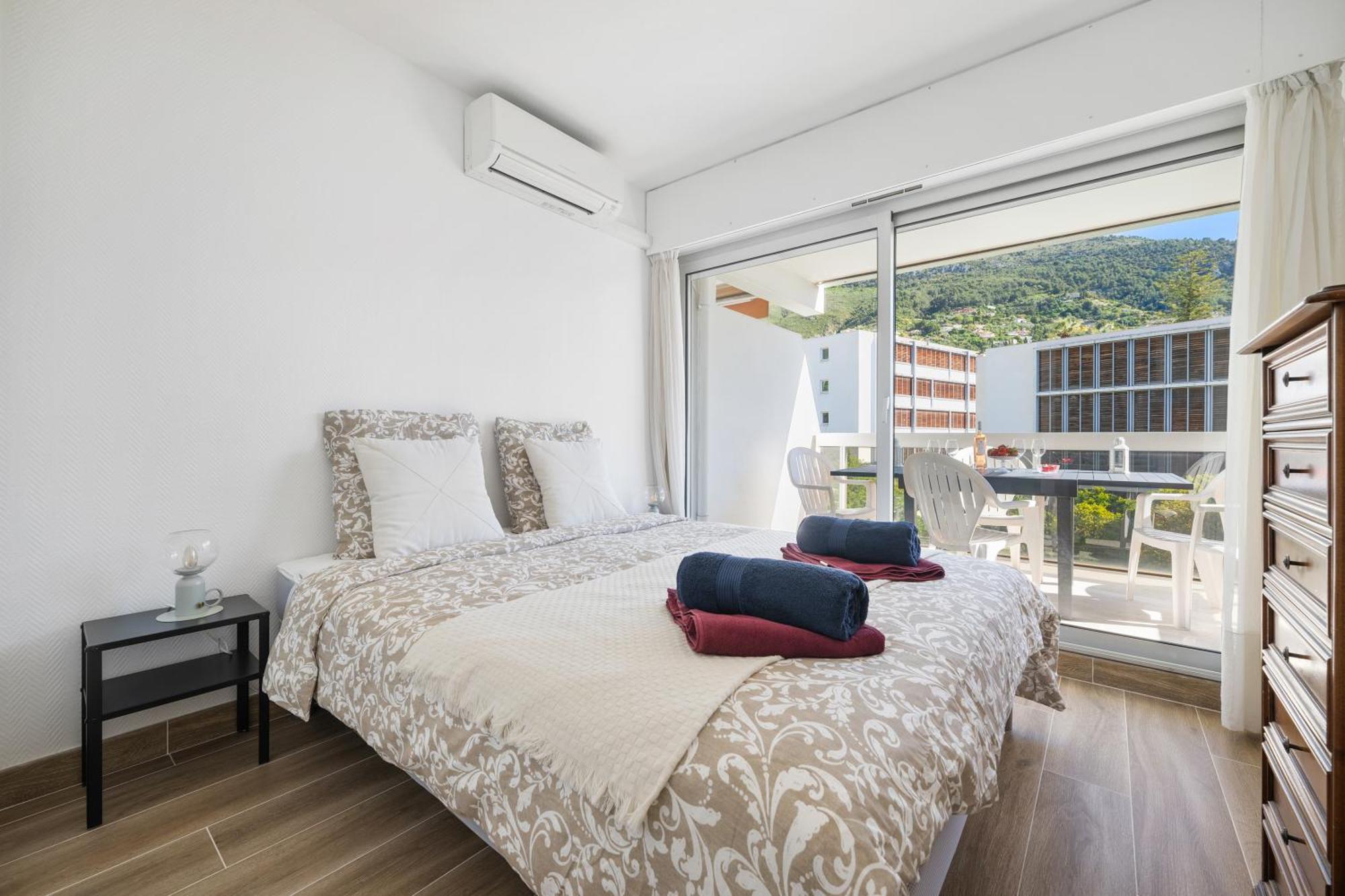 Апартаменты Le Rocamare - Piscine Toit Terrasse - Parking Prive - Terrasse Ментона Экстерьер фото